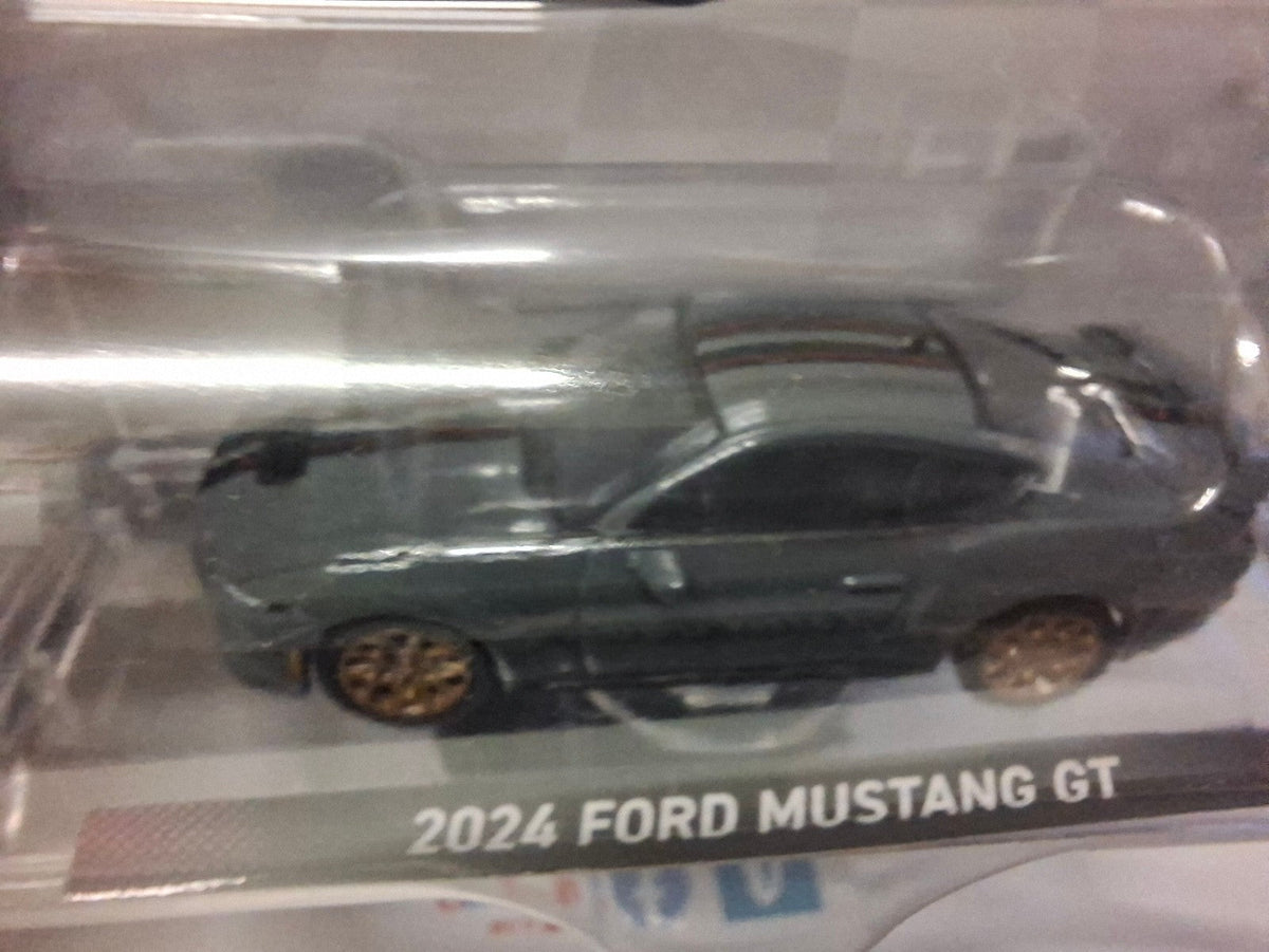 Greenlight Showroom Floor Series 7 2024 Ford Mustang GT  Dark Matter Gray (NG11)