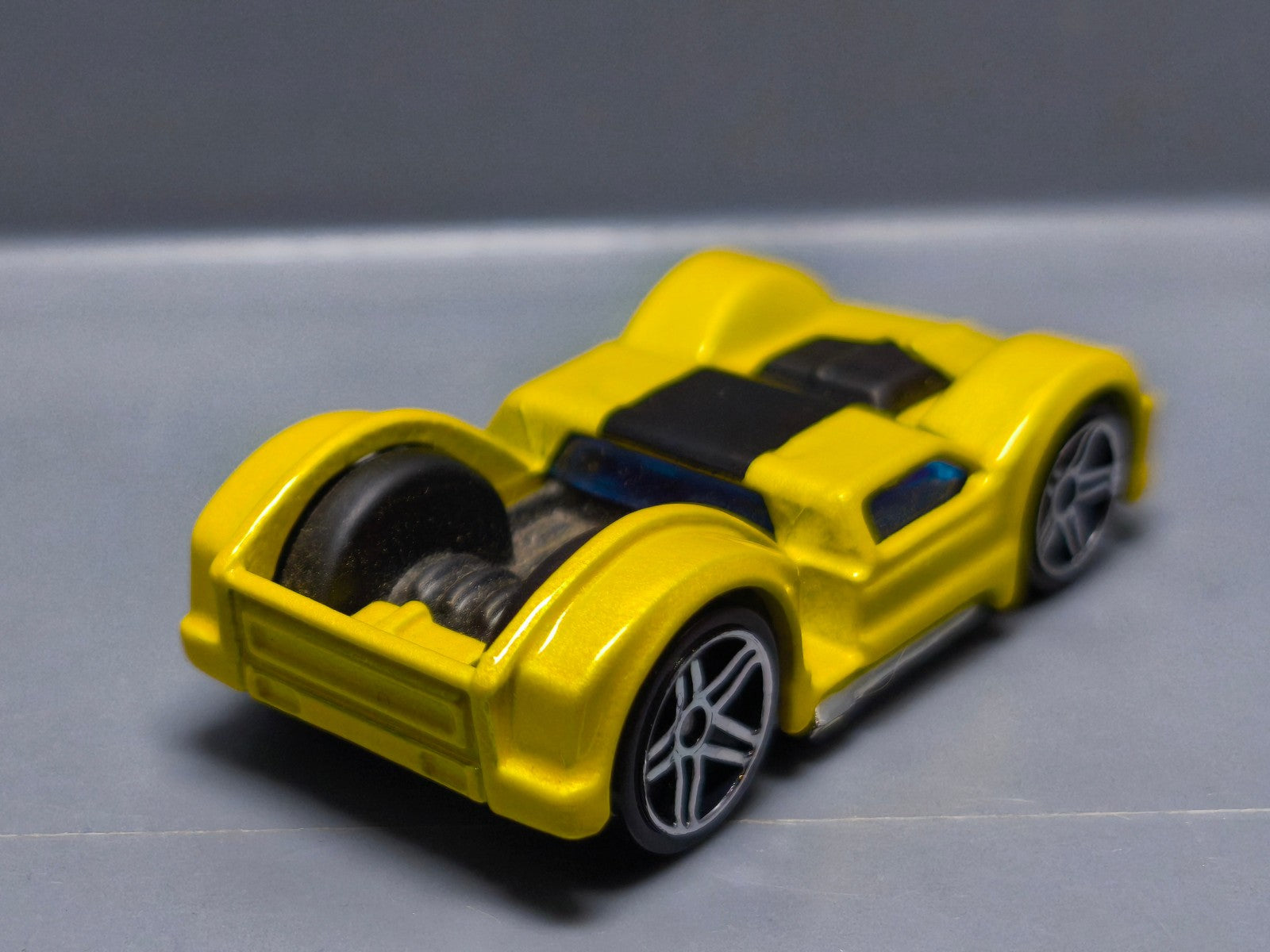 Hot Wheels Curb side 2005-023 (A18)