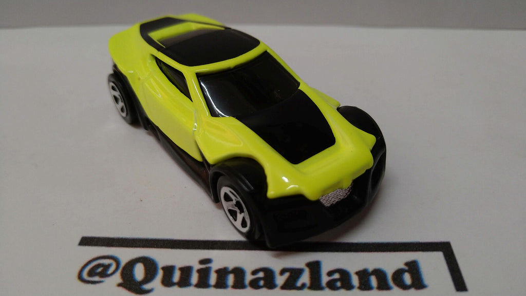Hot Wheels Symbolic 2007 mystery car   (A35)