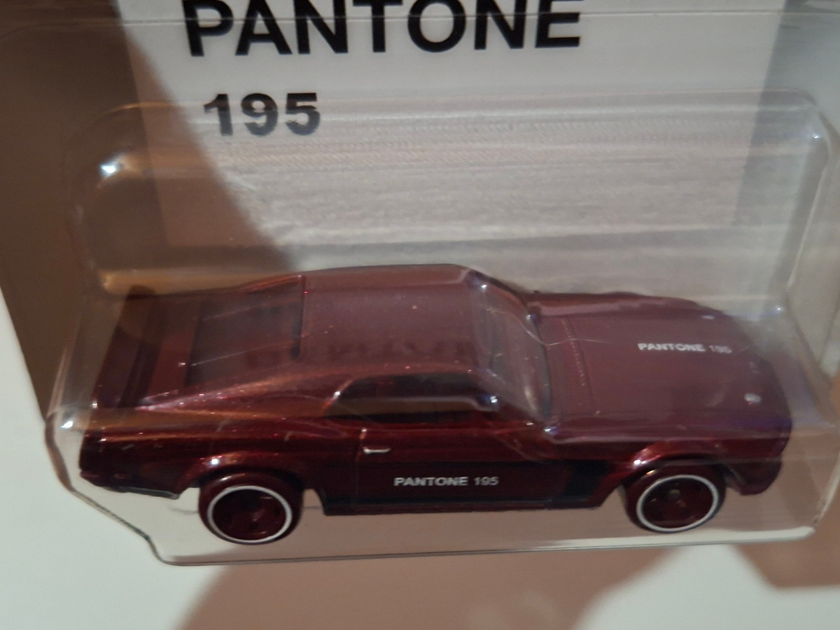 Hot Wheels 2026 Pantone Mix A '69 Ford Mustang Boss 302  (NP29)