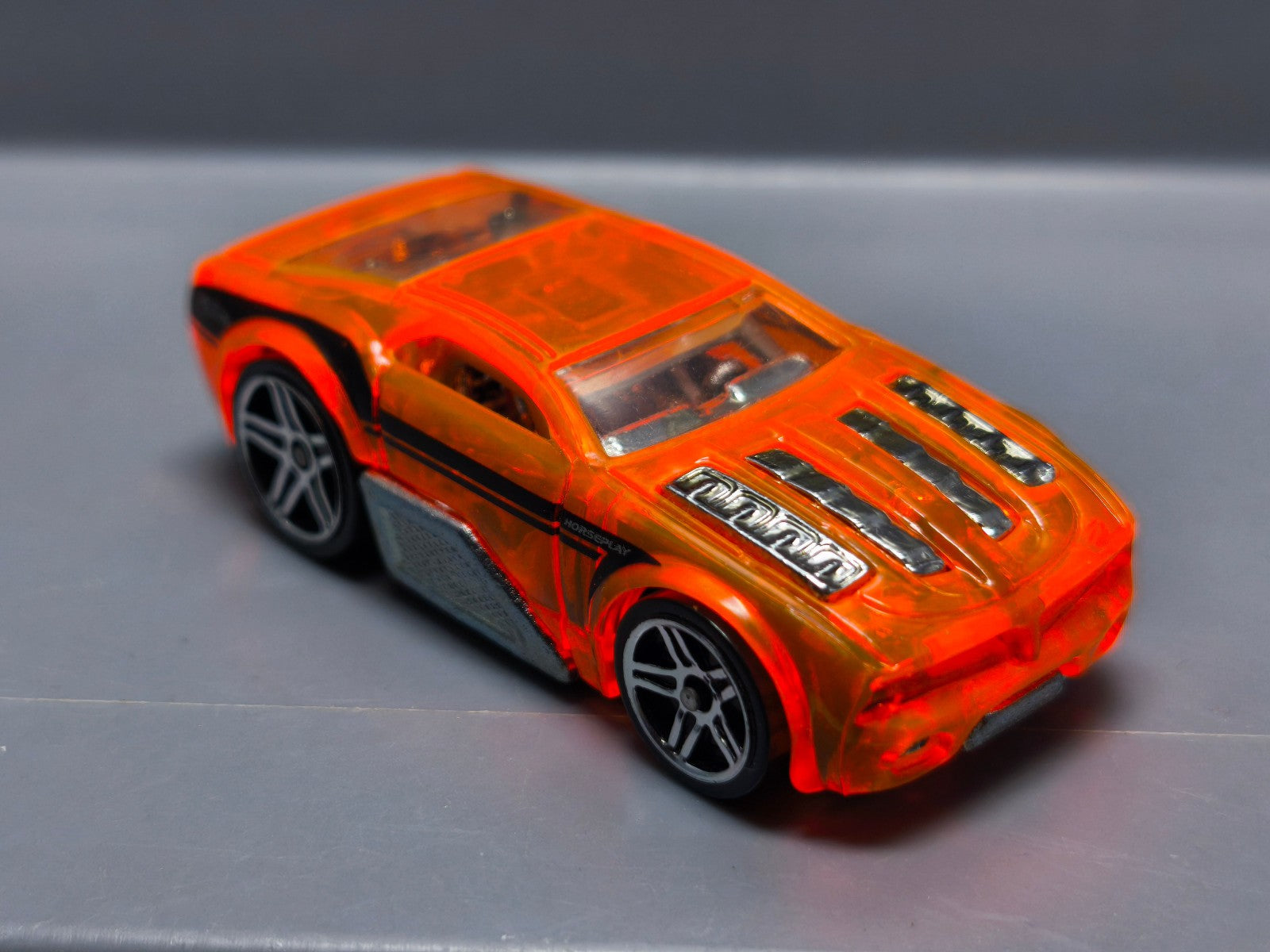 Hot Wheels  Horseplay 2010 multipack    (A17)