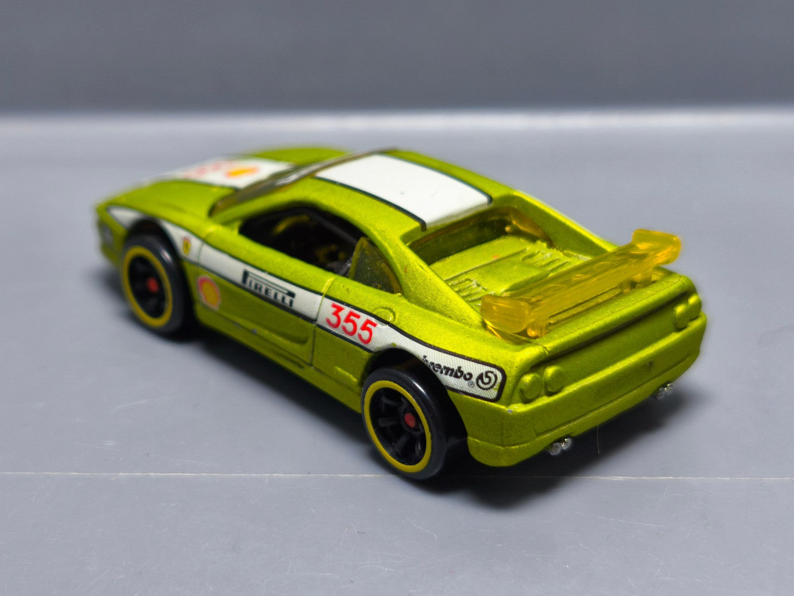 Hot Wheels 2007 Ferrari racer Ferrari 355 challenger  (A08)
