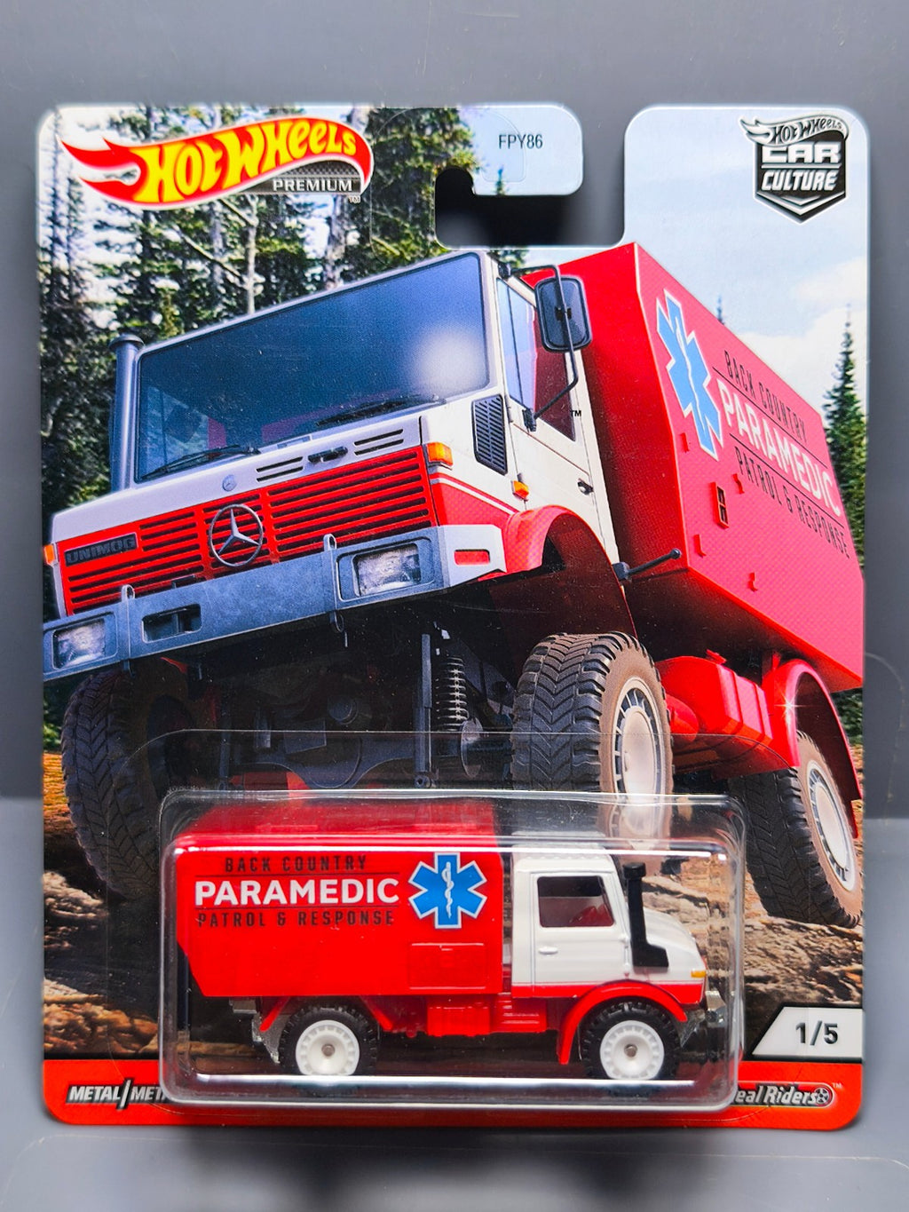 Hot Wheels Premium  Wild Terrain '88 Mercedes Unimog U1300 (NG59)
