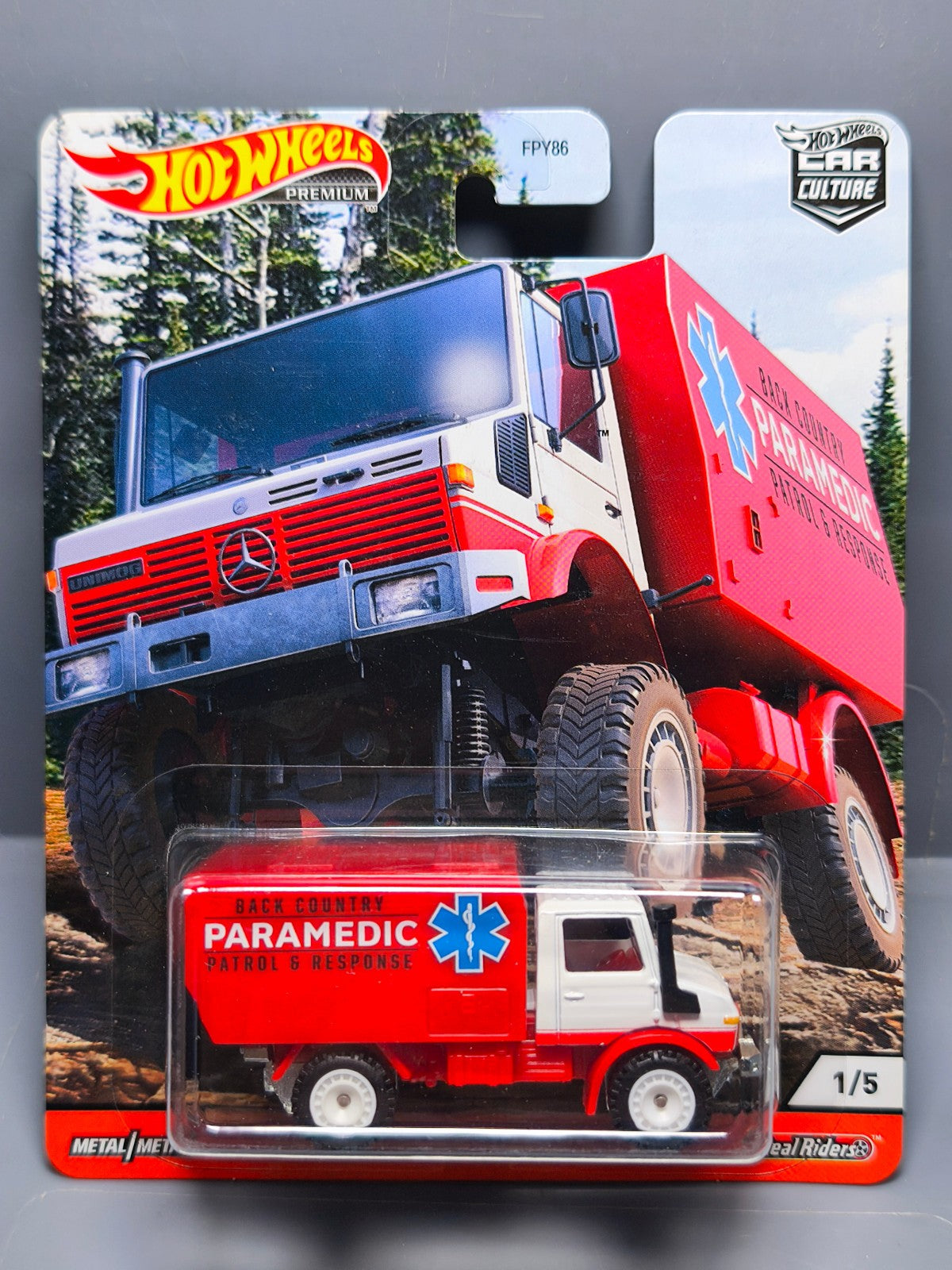 Hot Wheels Premium  Wild Terrain '88 Mercedes Unimog U1300 (NG59)