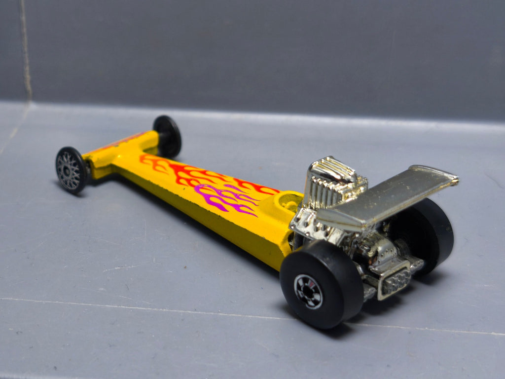 Hot Wheels 1977 Flying colors Inferno Version BW  (A27)
