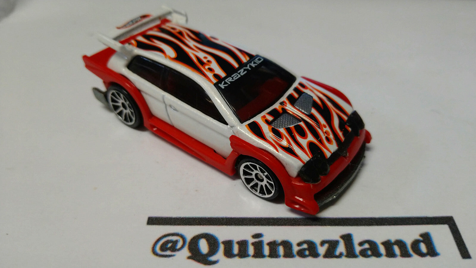 Hot Wheels Flight 03 First Editions 2003-031 (A16)