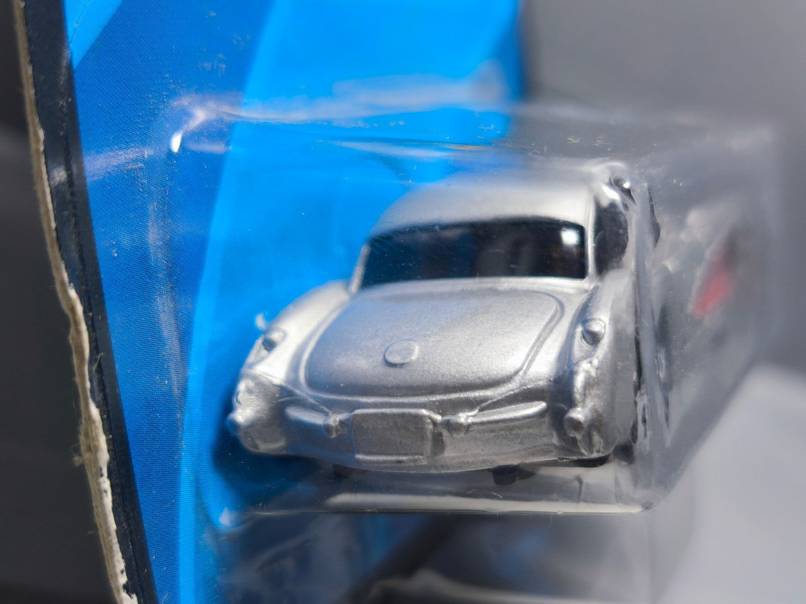 Maisto 1957 chevrolet corvette (NP43)