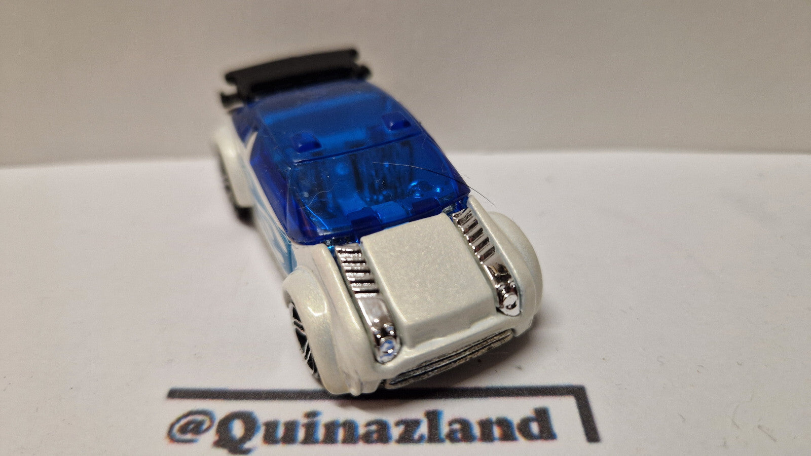 Hot Wheels 2007 deluxe collector exclusive Target  Super gnat   (A28)