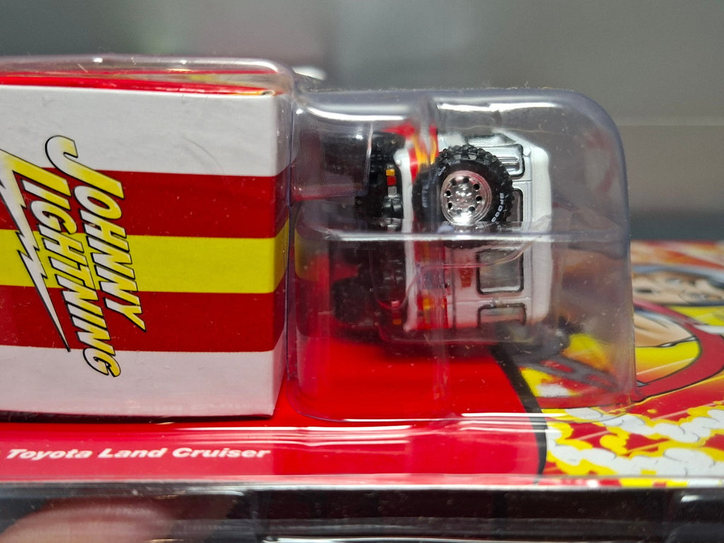 Johnny Lightning 1980 Toyota Land Cruiser Speed Racer #5 (NG39)
