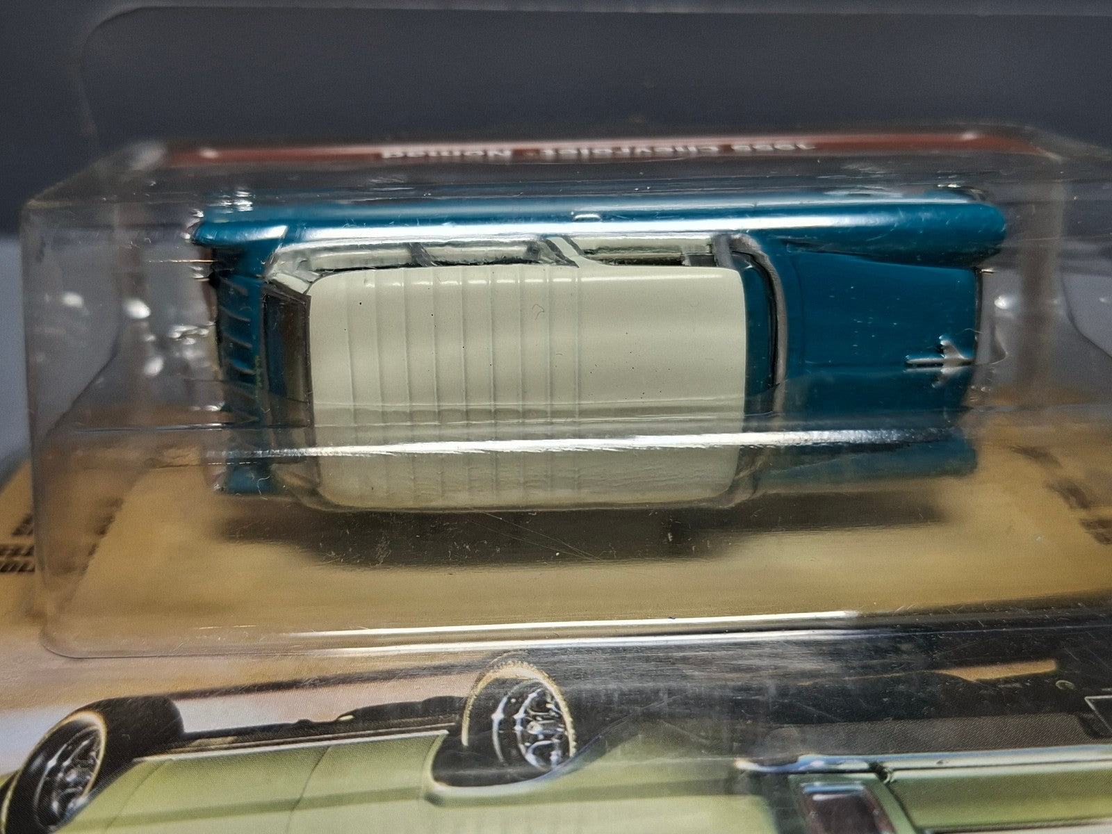 Greenlight Estate Wagons 1955 Chevrolet Nomad Chase (NG33)