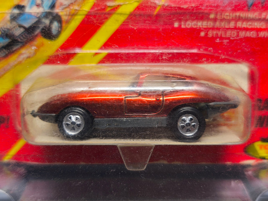 Johnny Lightning 1969 tropper Custom Jaguar XKE  (NG80)