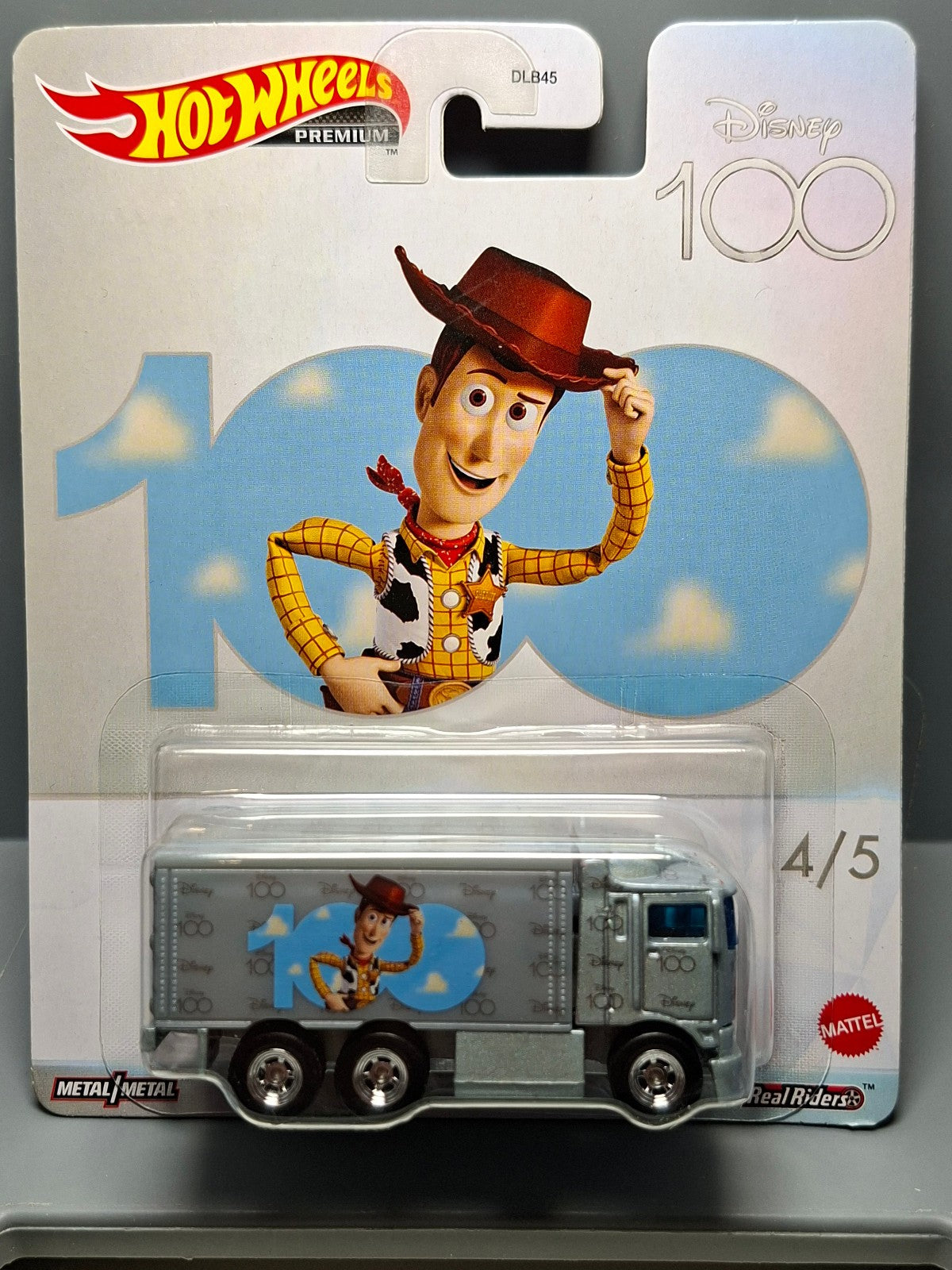 Hot Wheels 2023 100th anniversary Disney  Hiway hauler    (NG52)