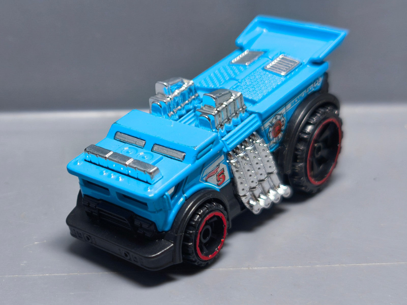 Hot Wheels 2016 mainline 220 Backdrafter (A05)