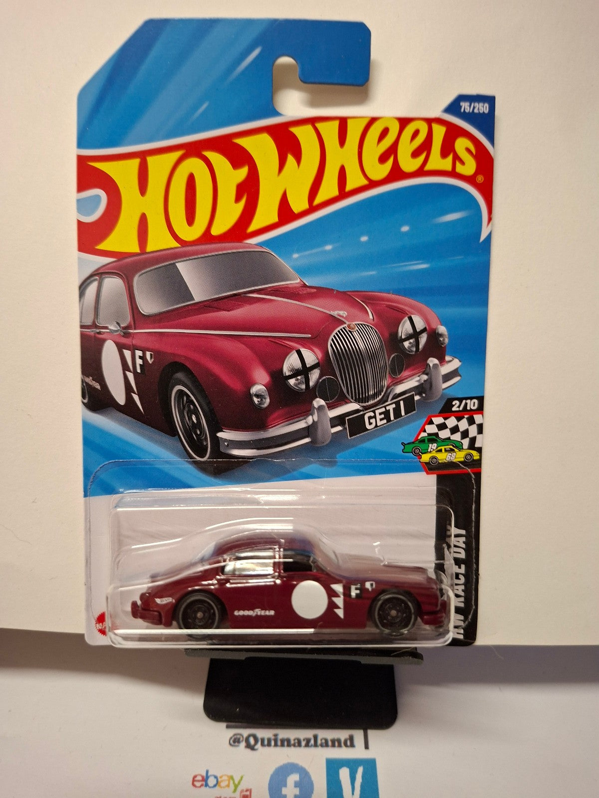 Hot Wheels Jaguar MK1  2025-075  (NP10)