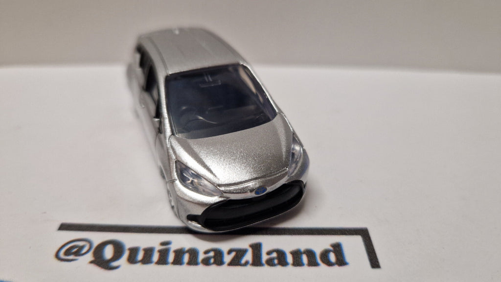 Tomica 2022 regular Toyota aqua 1/59   (CP05)