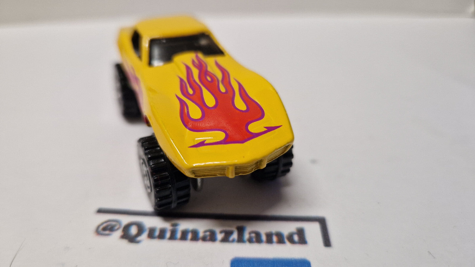 Hot Wheels 1987 version CT Monster vette  (A03)
