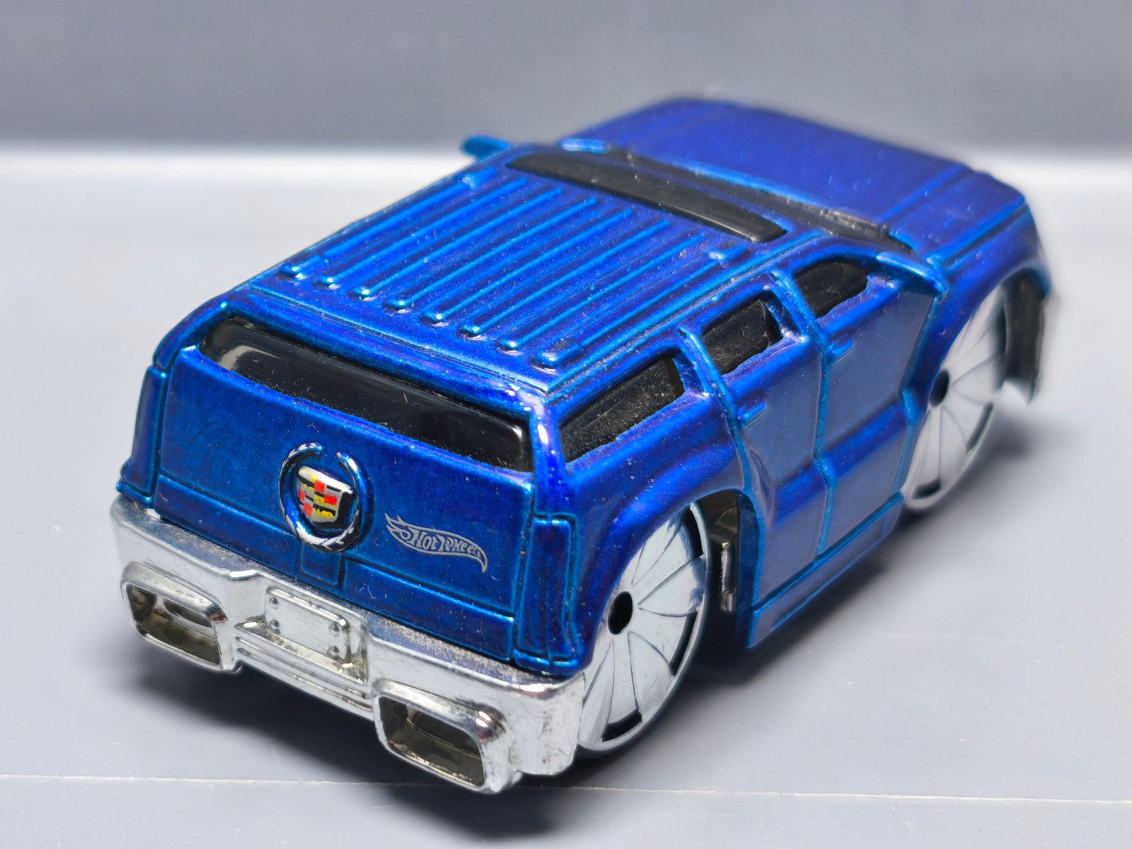 hot wheels Cadillac Escalade First Editions 2004-014  (A13)