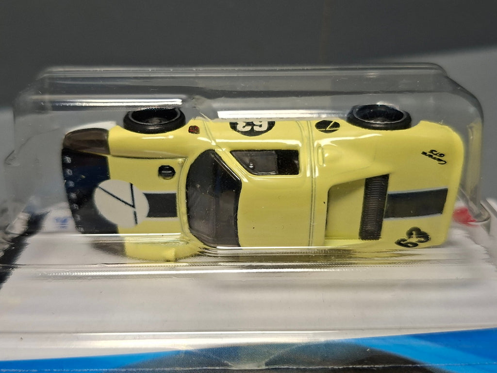 Hot Wheels Porsche 904 carrera GTS 2025-100   (NP04)