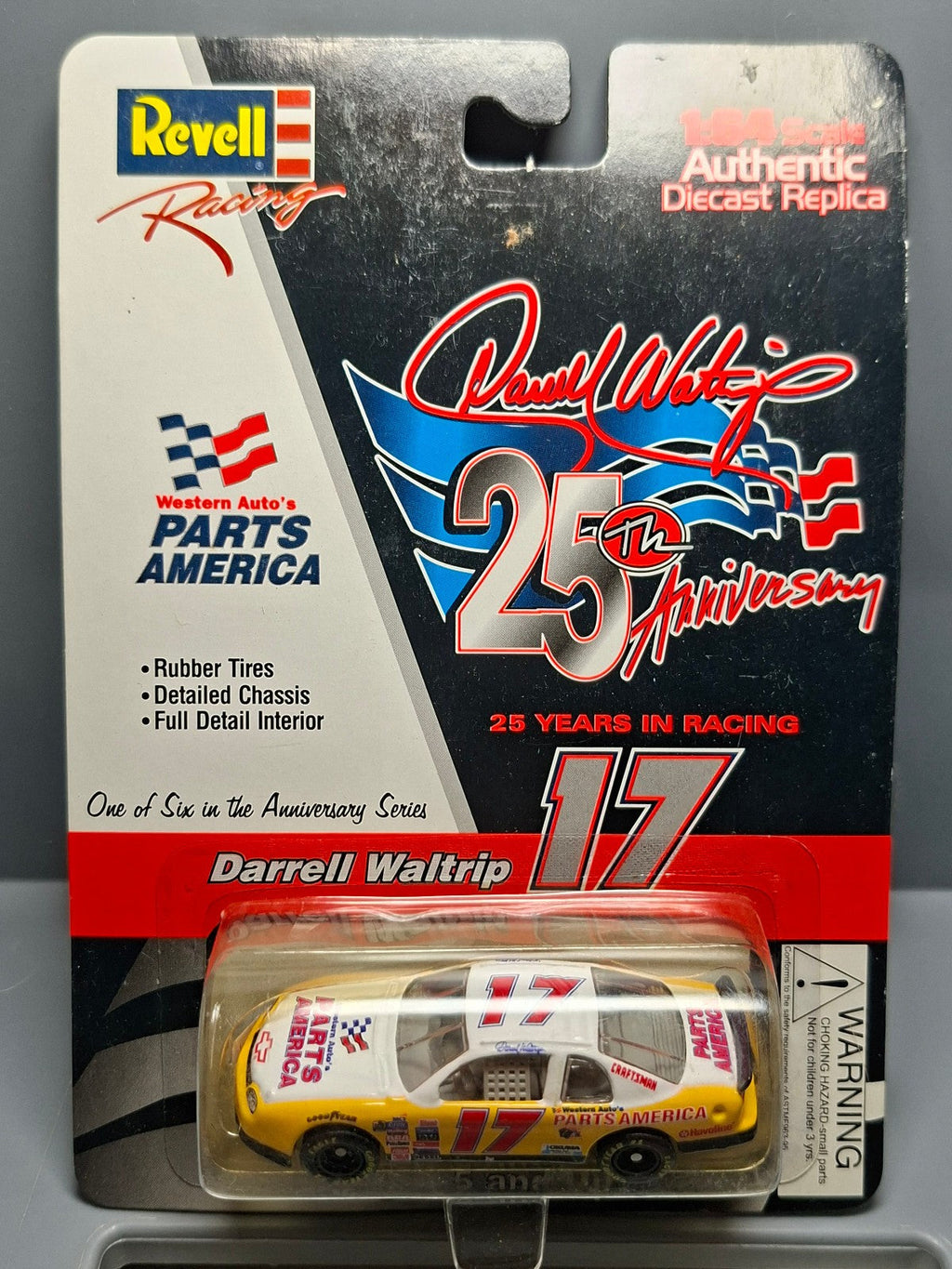 Revell 1/64 1997 25th anniversary  Chevrolet Monte Carlo Darrell Waltrip  (NG15)
