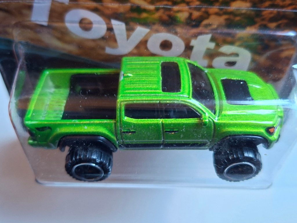 Hot Wheels 2025 Toyota ’20 TOYOTA TACOMA   (NP49)