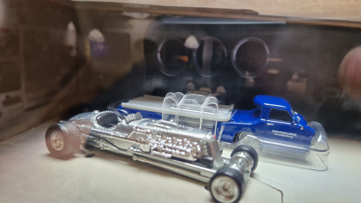 Hot Wheels Premium Set #16 Jay Leno's Garage Mercedes Ford (CT15)