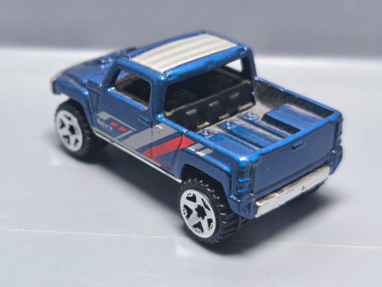 Hot Wheels Hummer H3T 2007-062   (A15)