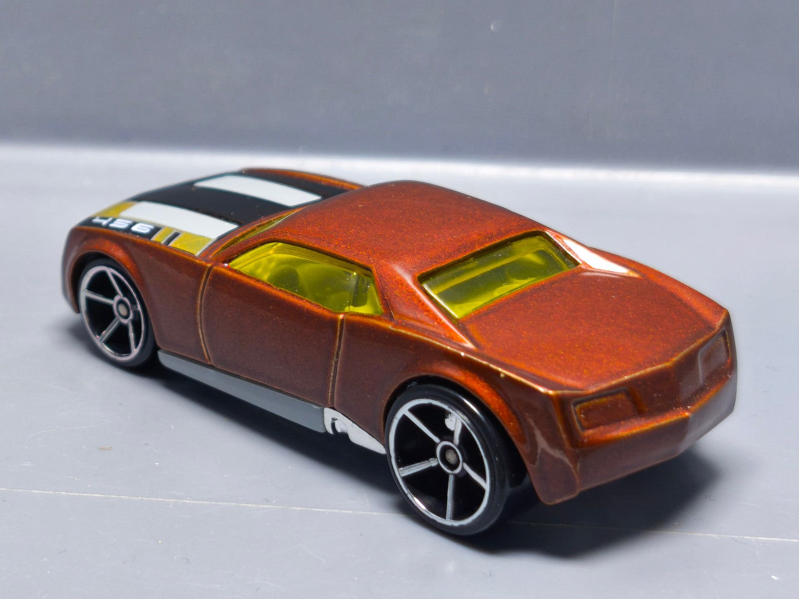 Hot Wheels Bully goat 2005-014  (A21)