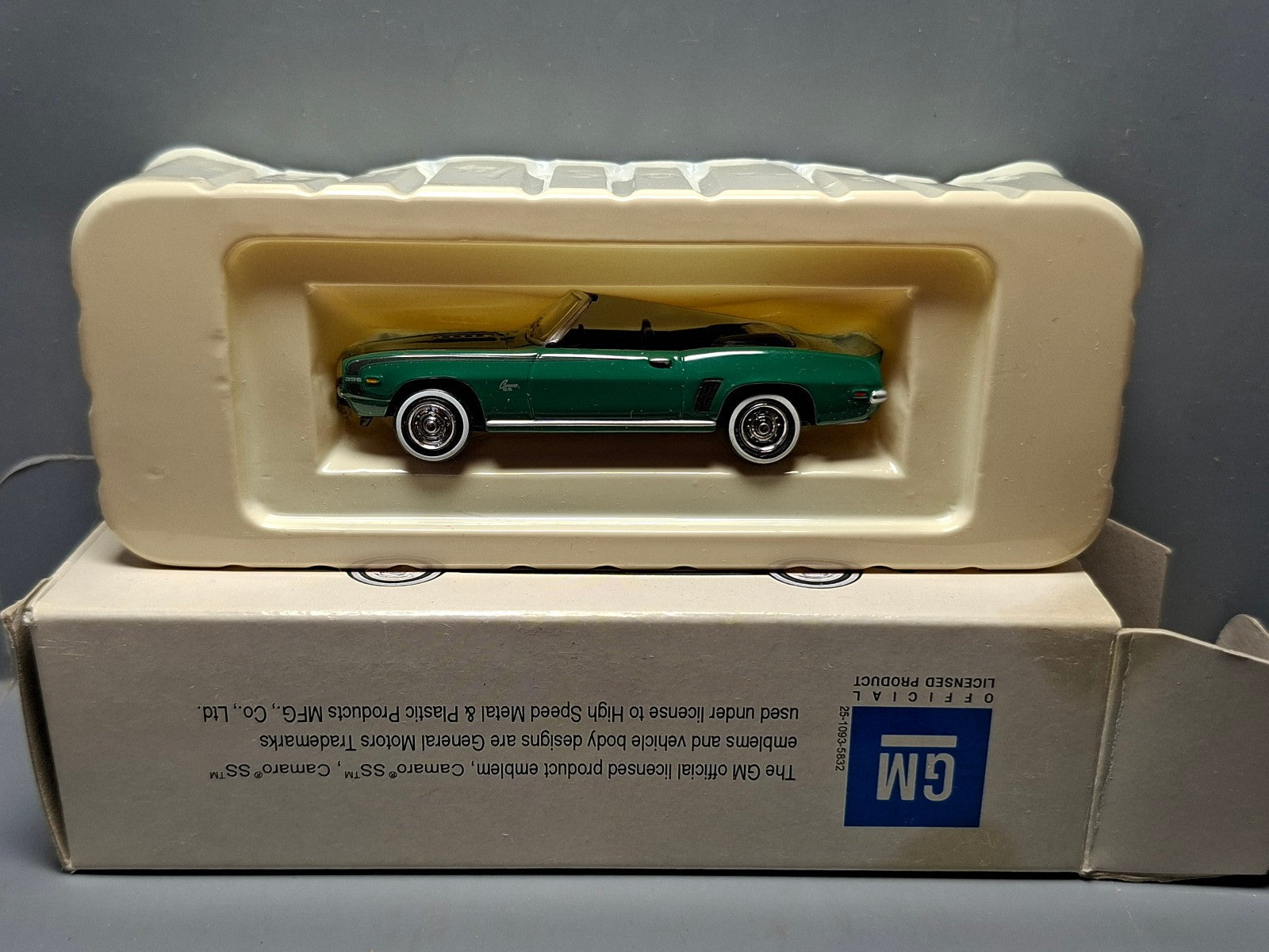 High speed 1/64 Promo reader's digest  1969 camaro SS    (NP16)