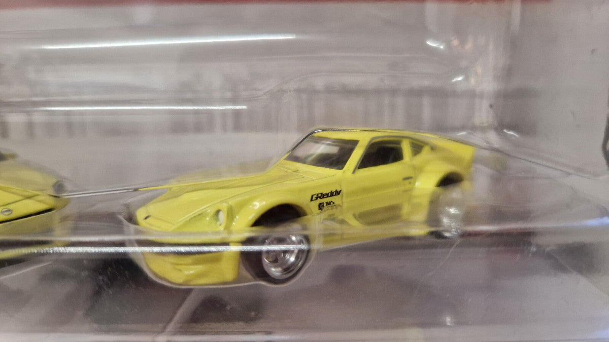 Hot Wheels 2022 premium 2 pack Nissan Z Proto & Nissan Fairlady Z (Cart)
