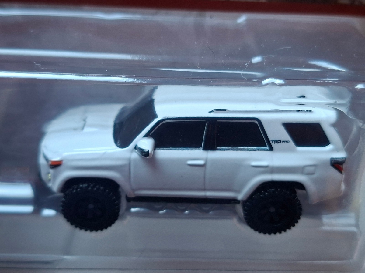Hot Wheels  premium 2 pack Subaru Crosstrek / 2018 Toyota 4Runner (CT12)