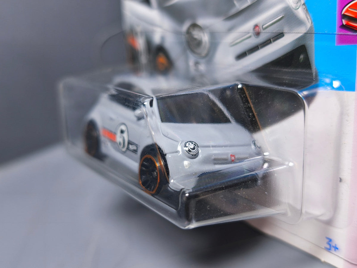 Hot Wheels Fiat 500e 2024-022 (NP26)