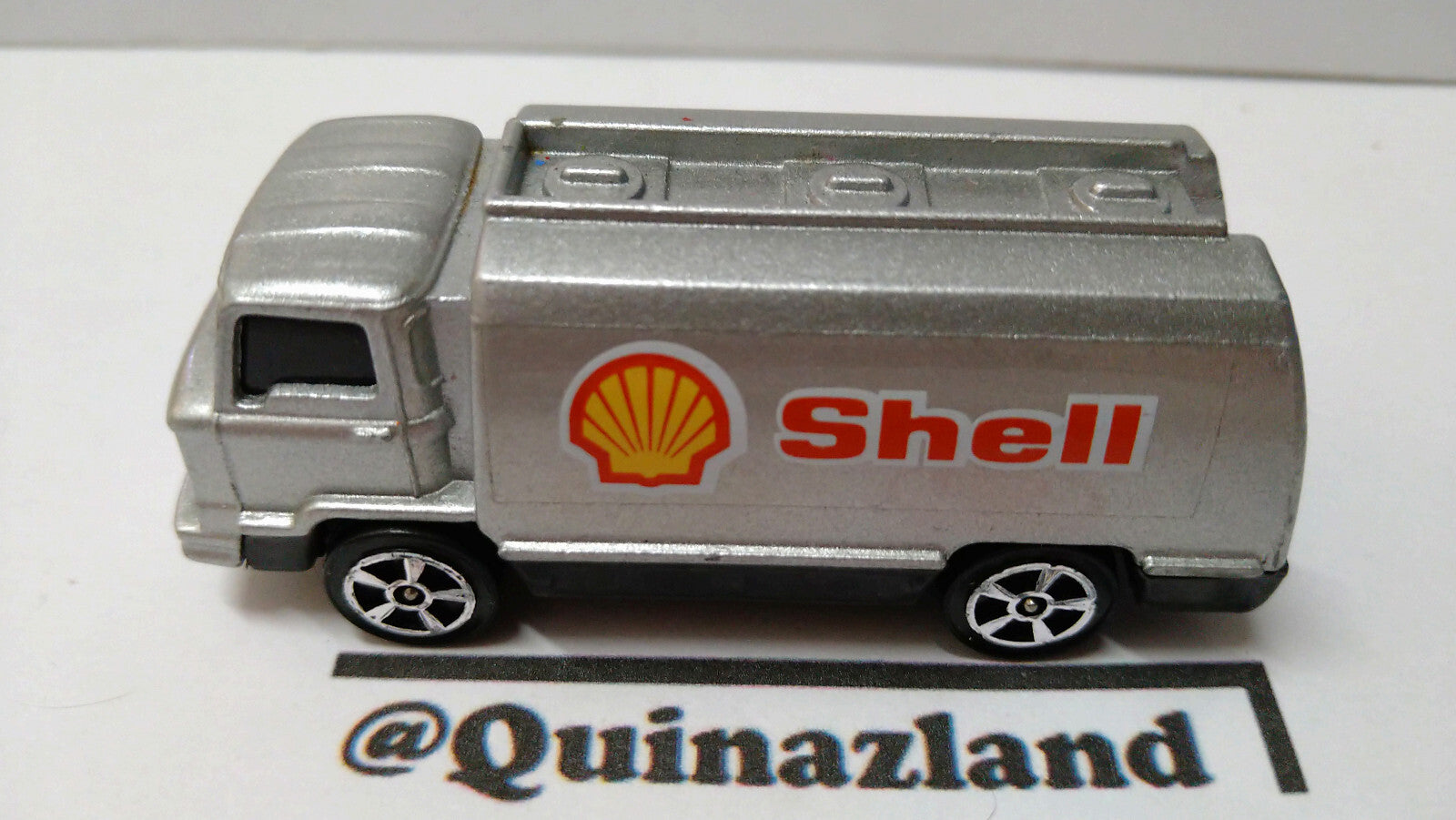 Corgi juniors  Petrol tanker  (A13)