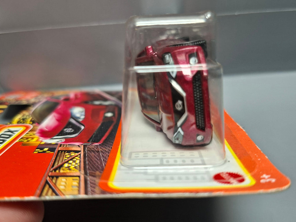 Matchbox Mainline 9 2016 Nissan sentra    (CP17)