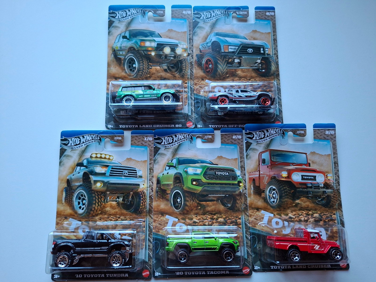 Hot Wheels Set  2025 Toyota Lot de 5 (CP16)