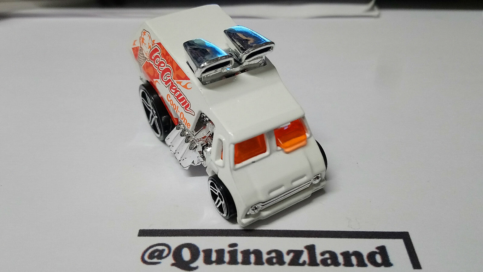 Hot Wheels Cool-One First Editions 2004-100 (A21)