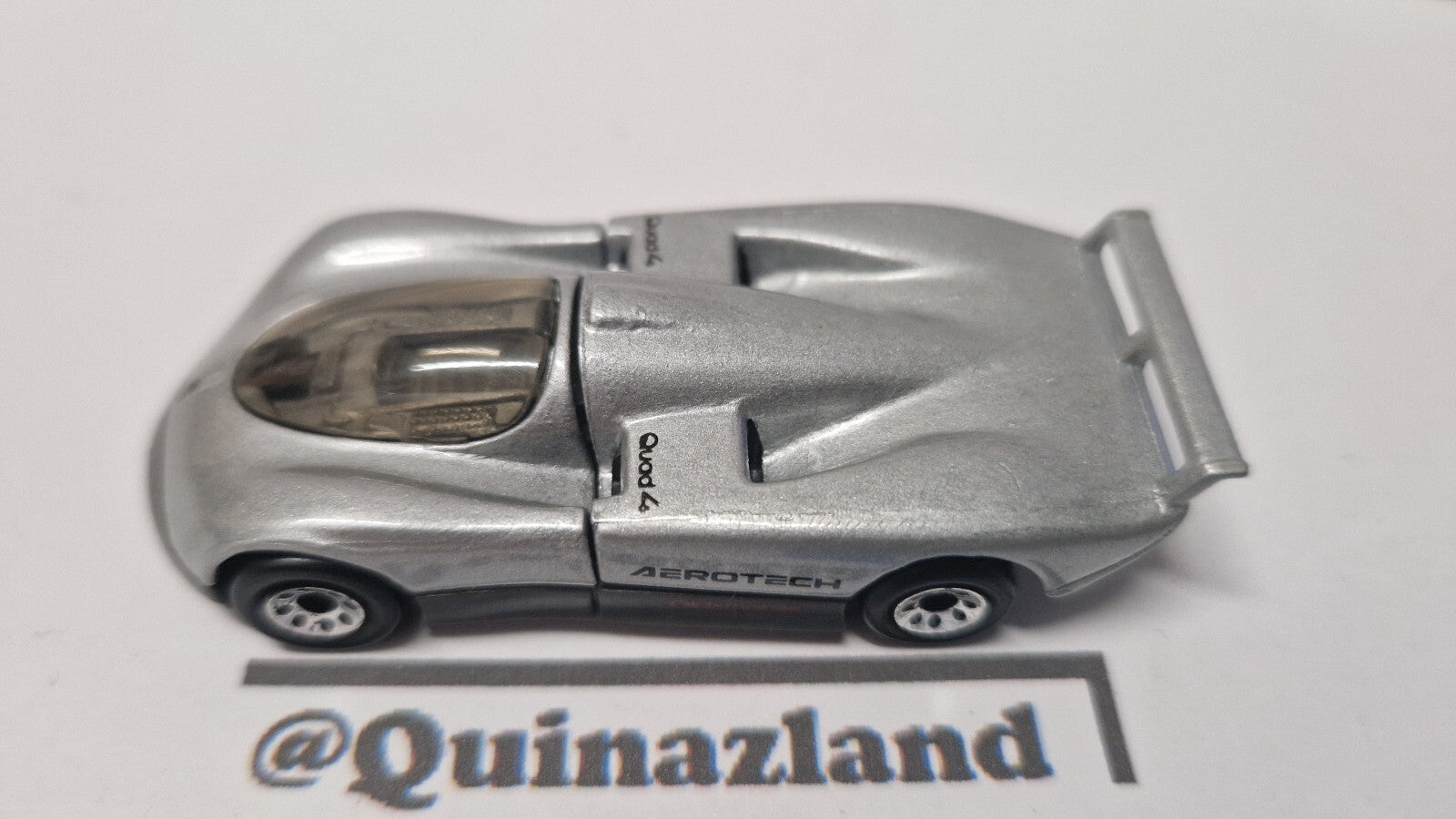 Matchbox 1989 Oldsmobile aerotech   (A15)