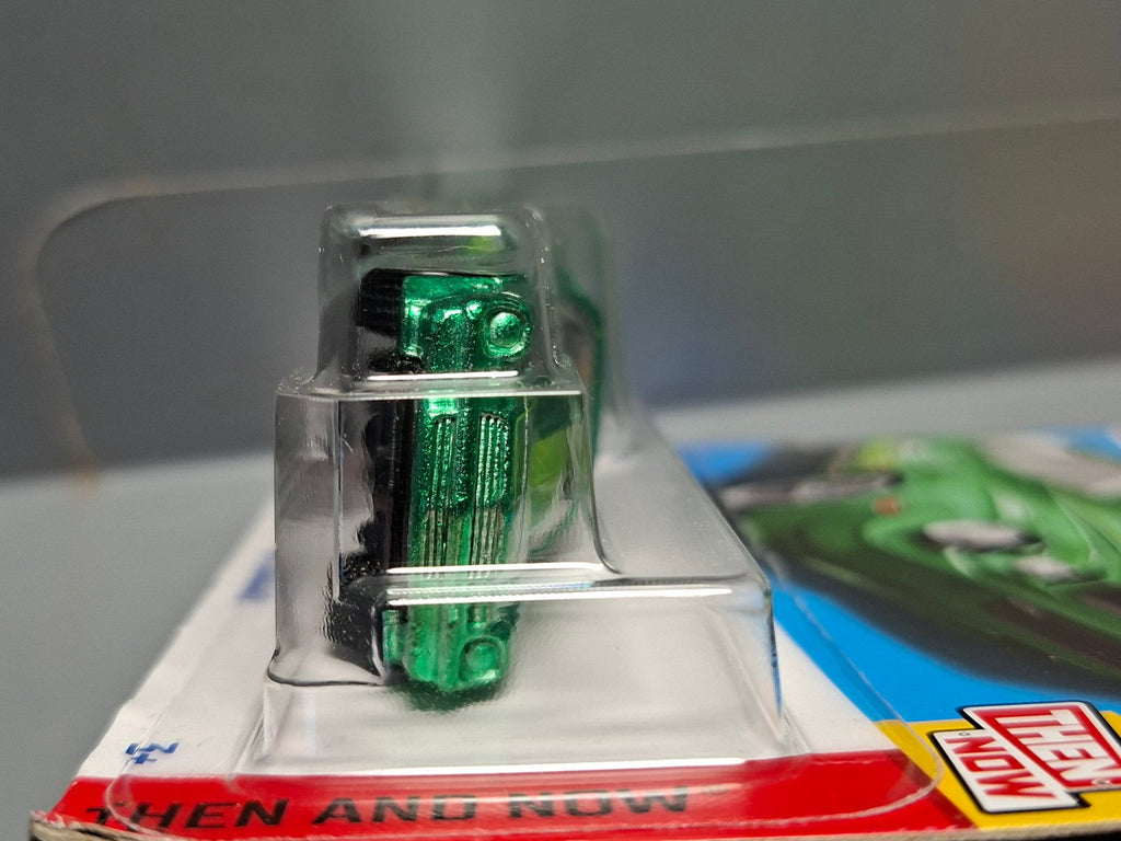 Hot Wheels 2022 Super treasure hunt 81 Camaro  (NP03)