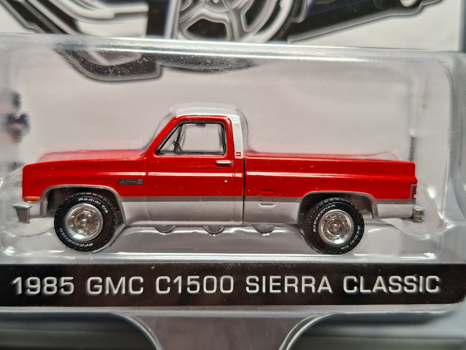 Greenlight 1985 GMC C-1500 Sierra Classics 1500 Short Bed Squarebody (NG15)