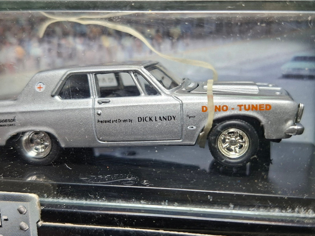 Hot Wheels 2000 cool collectible  1963 plymouth  voir élastiques  (NG13)