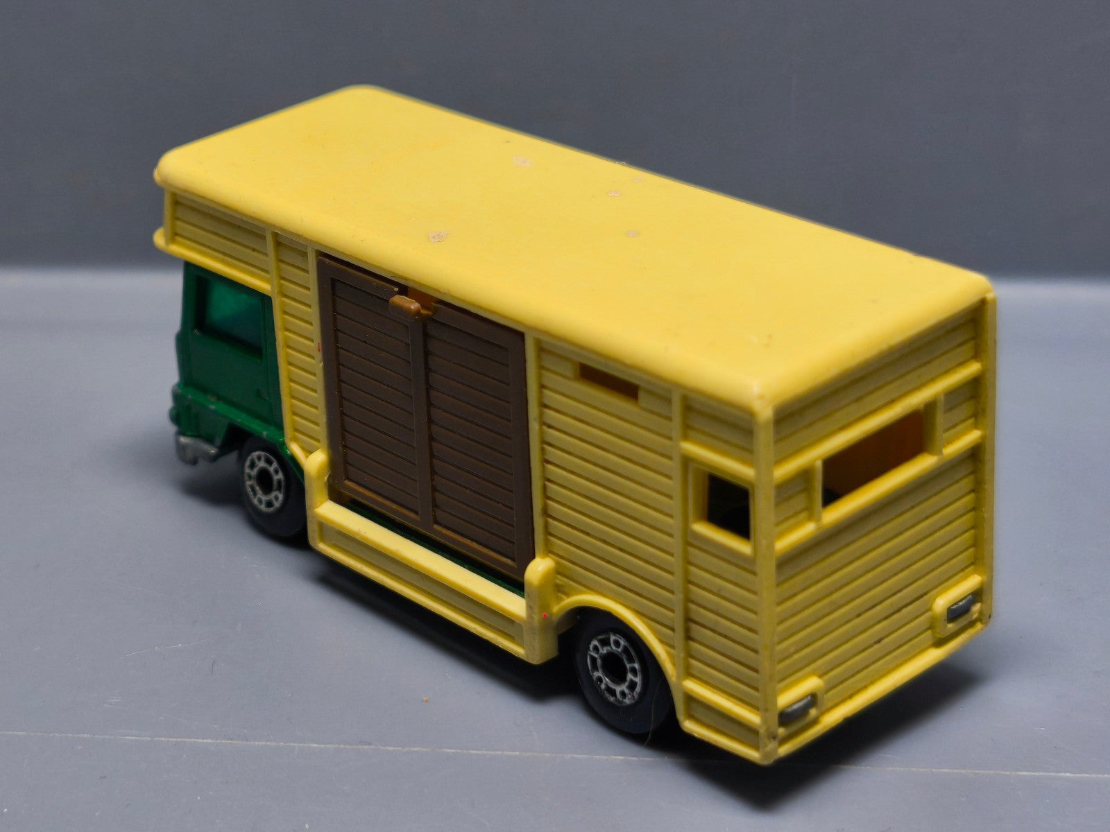 Matchbox Lesney BedFord Horse Box (A24)