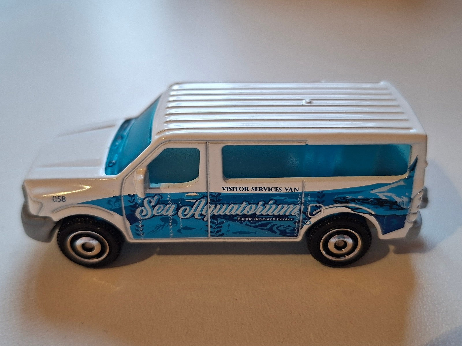 Matchbox Nissan NV van 2020-083 (A09)