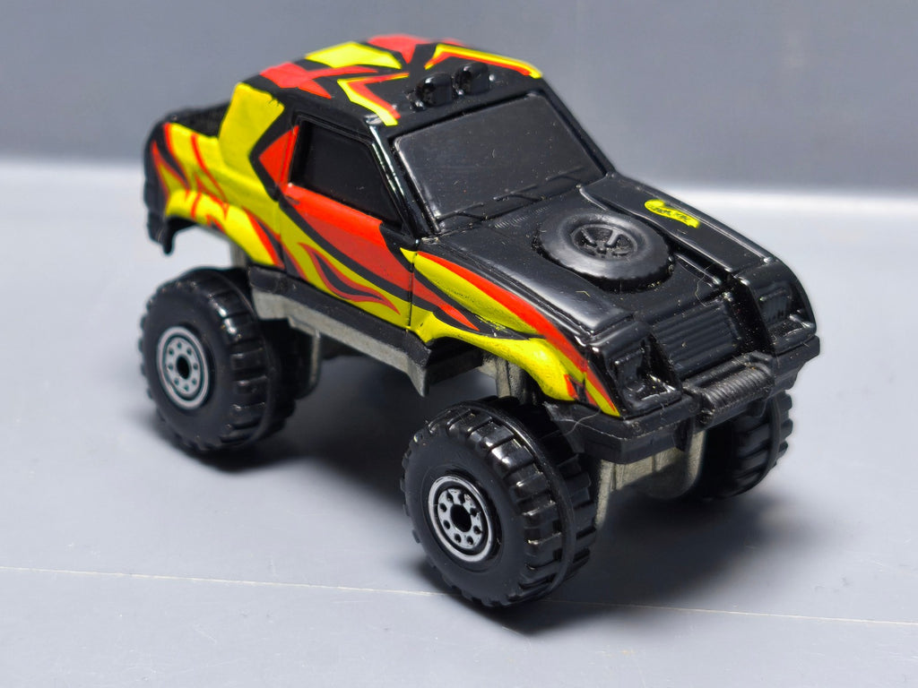 Hot Wheels Gulch Stepper  Collector 251 CT  (A39)