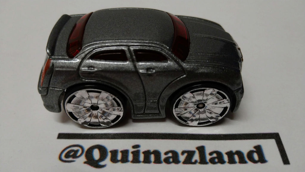 Hot Wheels First Editions Chrysler 300C  antibrouillard peint 2005-031 (A11)