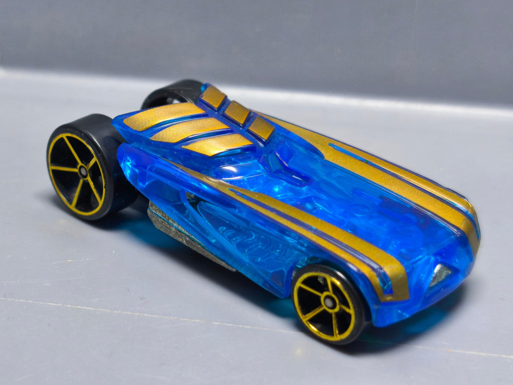 Hot Wheels Pharodox 2006-010 version OH5SP gold (A18)