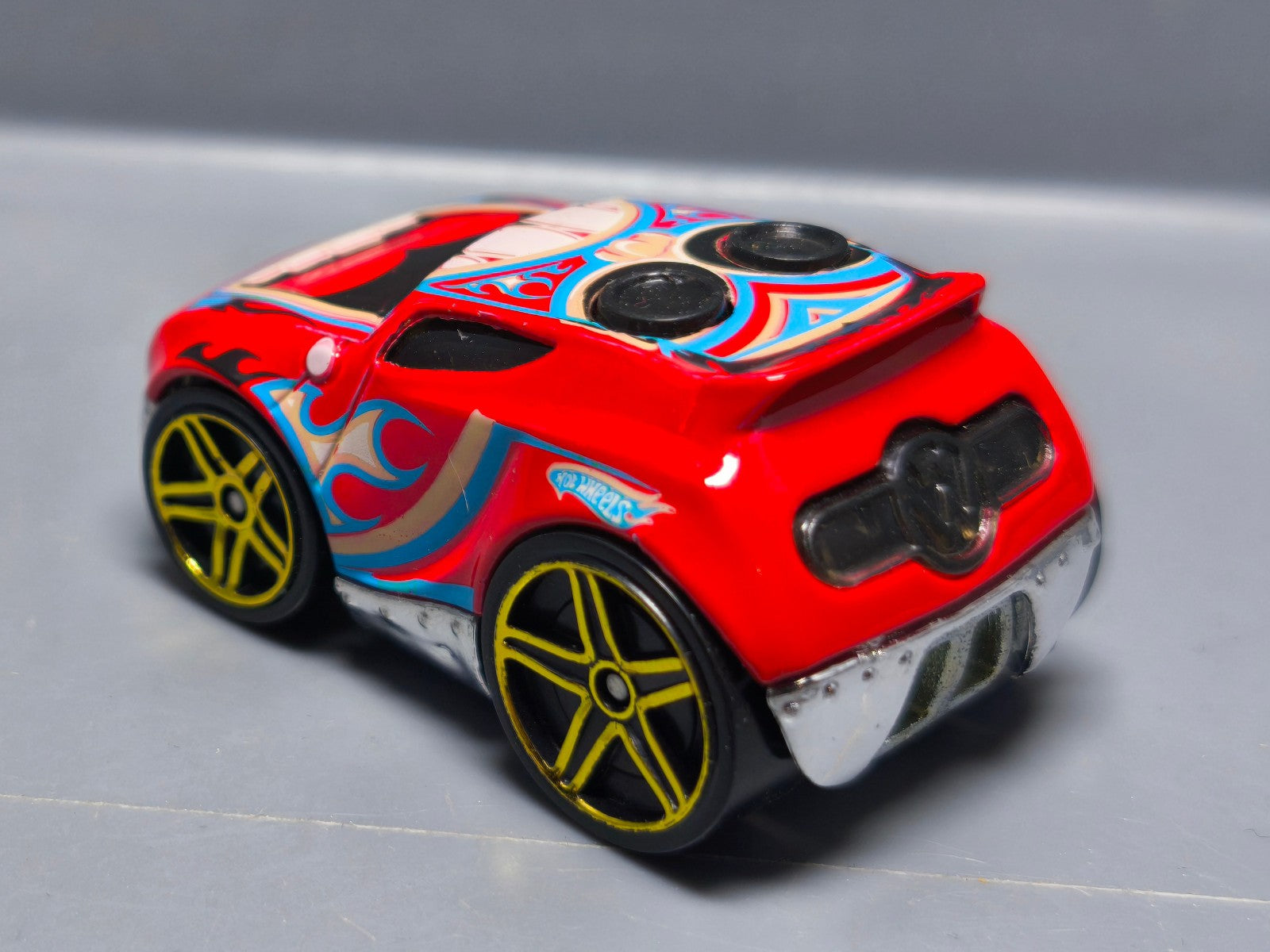 Hot Wheels Rocket Box 2010-205 (A18)