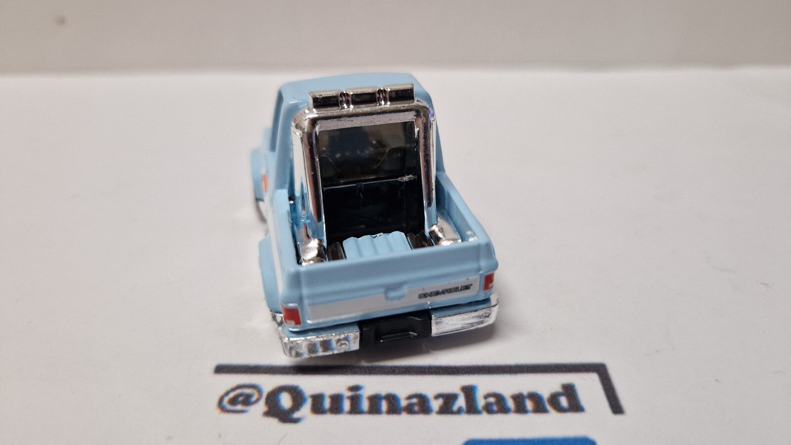 Hot Wheels 2025 Noppo Gulf racing Toon'd '83 Chevy silverado   (A33)