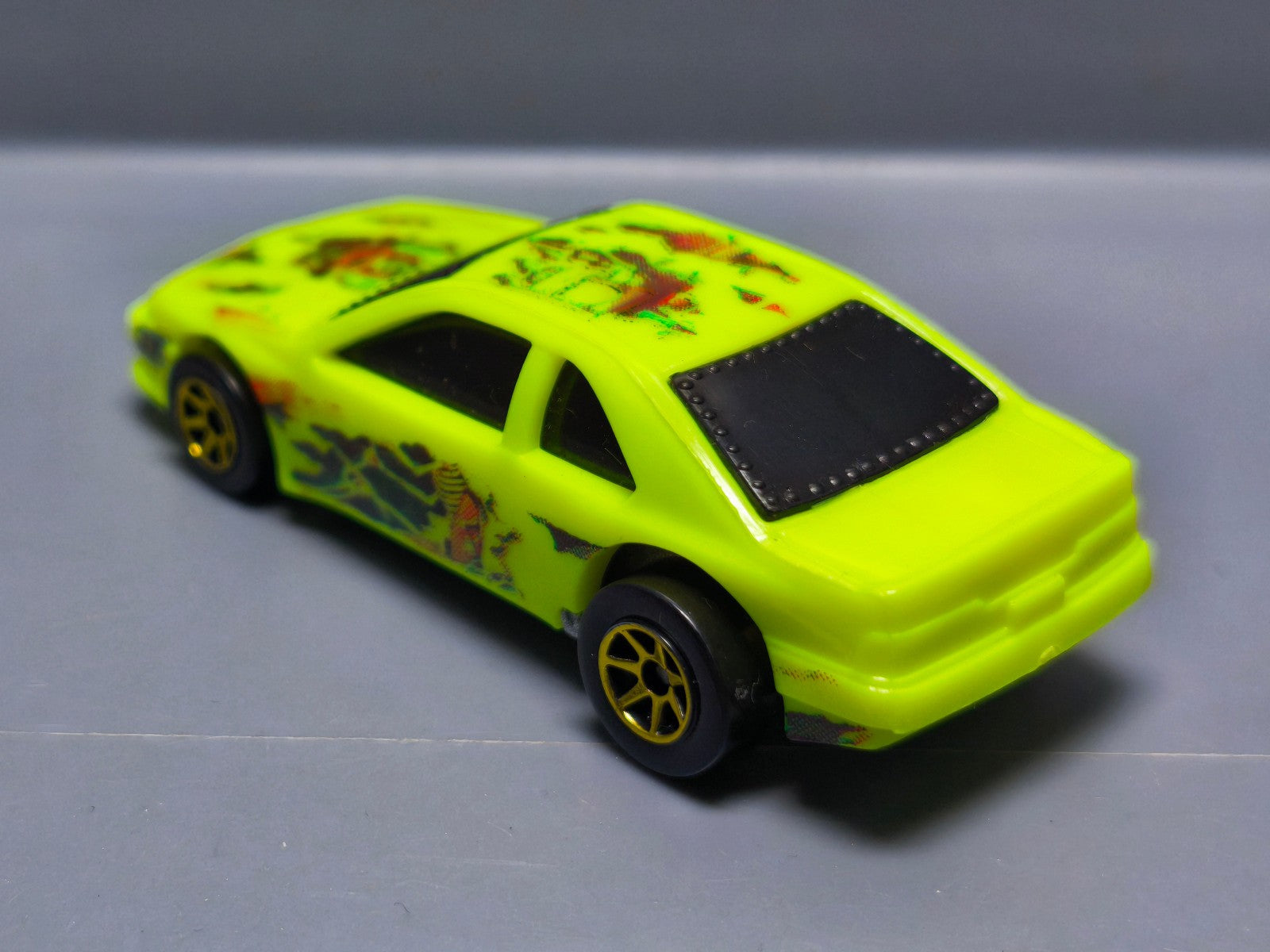 Hot Wheels T-bird stocker version 7sp  1996 multipack    (A22)