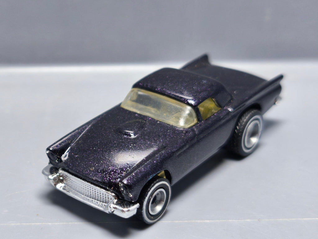 Hot Wheels Treasure Hunt 57 t-bird  1995-356   (A26)