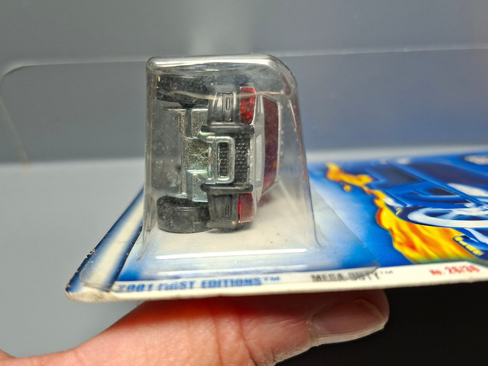 Hot Wheels First Editions Mega-Duty 2001-038 (CP11)
