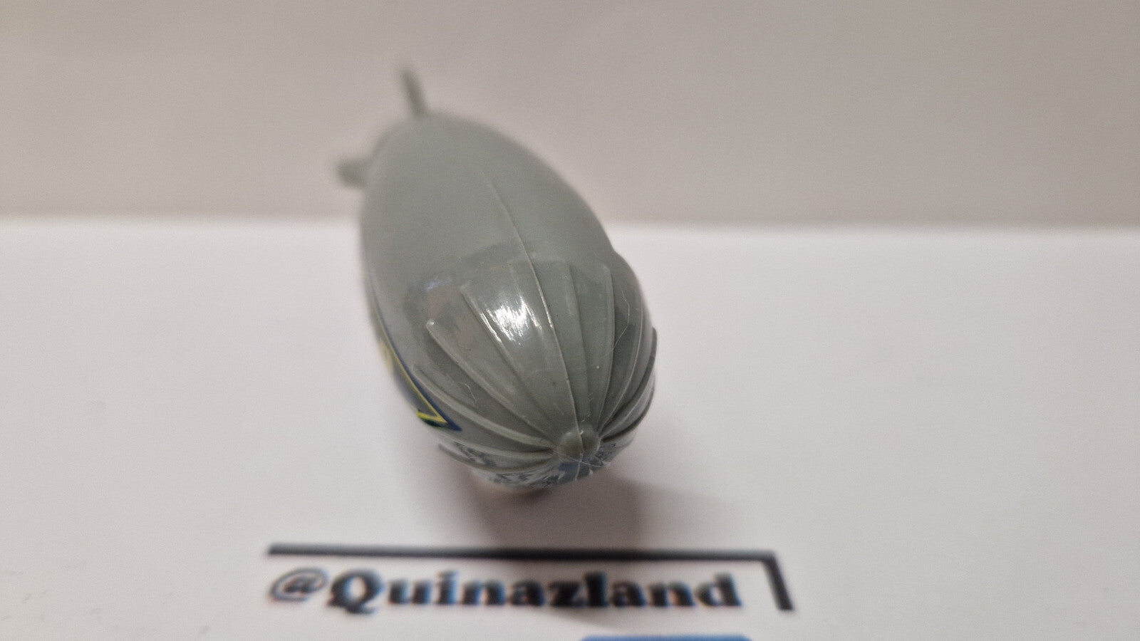 Hot Wheels 1994 multipack  Goodyear blimp version cabine blanche   (A33)